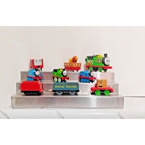 Thomas & Friends All pieces connect to one another — 9 pieces